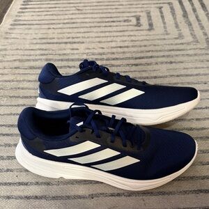 Brand New Adidas Men's Navy and White Sneakers